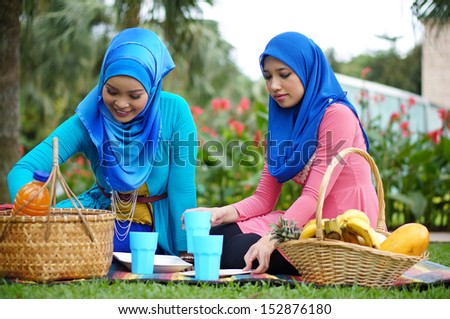 mountain park single muslim girls Lanzhou muslim attractions, lanzhou muslim travel guide, lanzhou travel tips, lanzhou muslim transportation five springs mountain park. mountain park single muslim girls Lanzhou muslim attractions, lanzhou muslim travel guide, lanzhou travel tips, lanzhou muslim transportation five springs mountain park.