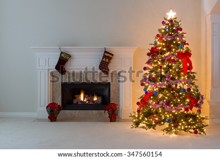 Christmas Tree Living Room christmas tree room stock images, royalty-free images & vectors Christmas Tree Living Room christmas tree room stock images, royalty-free images & vectors