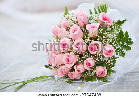 Wedding Arch Purple Roses Stock Photo 110089238 - Shutterstock