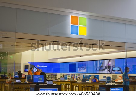 Indianapolis - Circa October 2015: Microsoft Retail Technology Store in Indianapolis I
