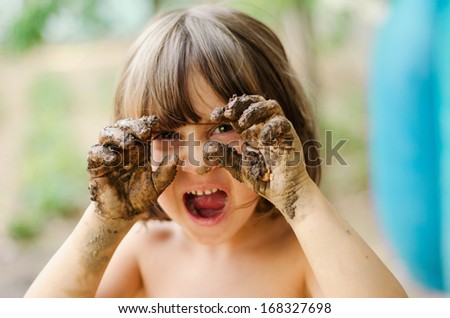 Muddy hands