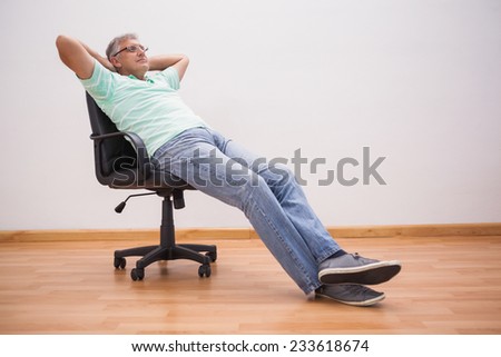 Leaning Chair Leaning Chair