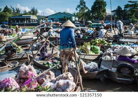 Phong Dien Floating Market