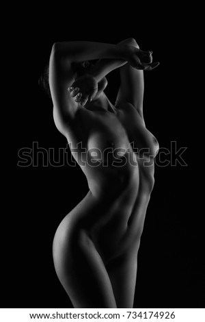 woman-naked-art