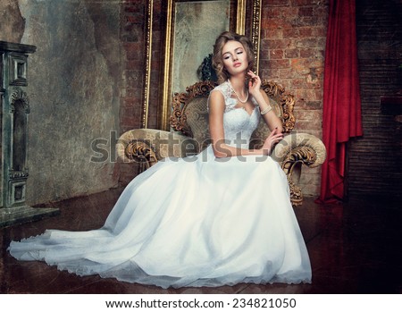 rapariga bonita em um vestido de casamento