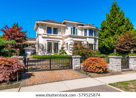 Luxury House Front luxury mortgage stock images, royalty-free images & vectors Luxury House Front luxury mortgage stock images, royalty-free images & vectors