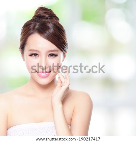https://thumb1.shutterstock.com/display_pic_with_logo/870799/190217417/stock-photo-beautiful-woman-smile-face-with-clean-face-skin-concept-for-skin-care-over-nature-green-190217417.jpg