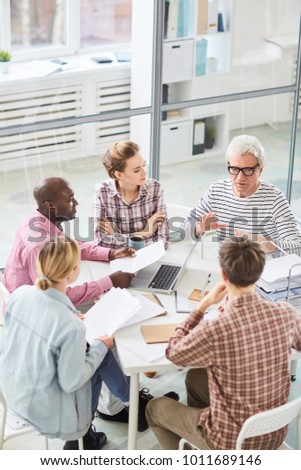 group contemporary office office building group of contemporary office workers sitting in circle during startup meeting and listening to contemporary office workers sitting circle stock photo group contemporary office office building group of contemporary office workers sitting in circle during startup meeting and listening to contemporary office workers sitting circle stock photo