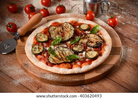 Pizza Aubergine Zucchini