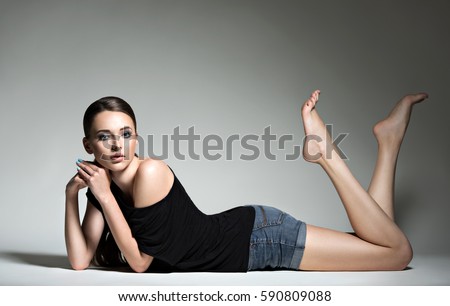 Black Teen Sexy Long Legs Poses Pics 109