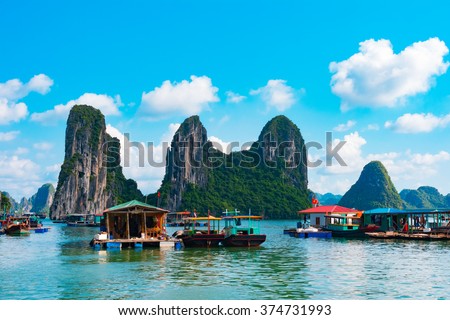 Floating fishing village in Halong Bay, Vietnam, Southeast Asia