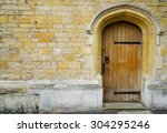 Door And Wall In Oxford