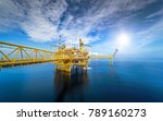 Large Offshore Oil Rig Drilling ...