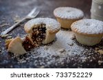 Dusted Mince Pies With Milk