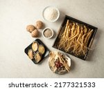 Small photo of Samgyetang ingredients, Ginseng and fresh abalone