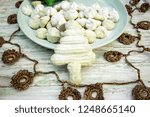 Small photo of light air Christmas meringues