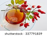 canina rosa healing tea with ripe red berries / rose hip drink / Pometum