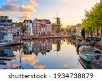 Leiden Old Town Cityscape  View ...