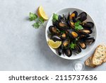 Cooked Mussels With Parsley And ...