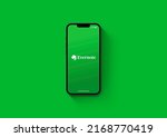 Small photo of Evernote for note taking, organizing, and archiving app on the smartphone iPhone screen. Green background. Rio de Janeiro, RJ, Brazil. June 2022.