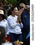Small photo of Venezuela-Maracaibo-08112023. Venezuelans received the candidate for the opposition primary elections, Maria Corina Machado, this Friday, August 11, in the populous sector of Santa Lucia.