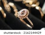 Gold jewelry diamond rings show ...