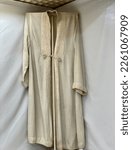 Small photo of Robe. Overcoat. Ceremonial Robe or Overcoat. A cotton made robe worn by the Gentry of Bhawalpur Pakistan.