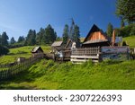 Shepherd's hut in Niedzica Pine Glade Jozef and Stanislaw Wojtyczka. Mountain hut with beautiful view.