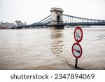 Flooding at Széchenyi Chain Bridge in Budapest
