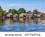 The Village On The Water. Tonle ...