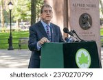 Small photo of Philip H. Dybvig Nobel Prize winner in Economics speaks during ceremony to unveil names of 6 Americans prize winners in 2022 on Nobel Monument at Theodore Roosevelt Park in New York on Oct 3 2023