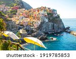 Picturesque coastal village of Manarola, Cinque Terre, Italy.
